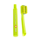Productshot_Travel_set_Ortho_Toothbrush_Green